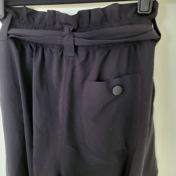 EUC Athleta Skyline II‎ Paperbag High-Rise Tapered Pants Black Size 0 - Picture 7 of 14